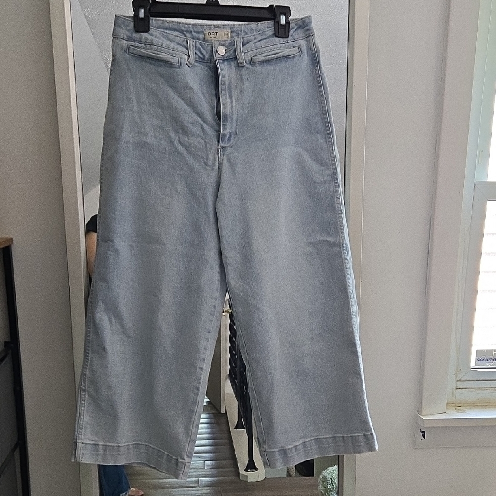 Light Blue Wide-Leg Women's Jeans